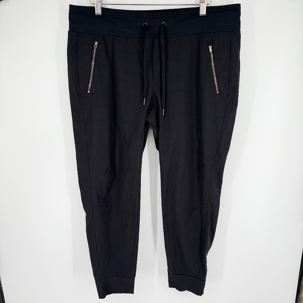 Athleta Trekkie North Jogger Womens 16 Black Ripstop Hiking Outdoor Travel Pants